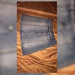 High waisted jean sqirt